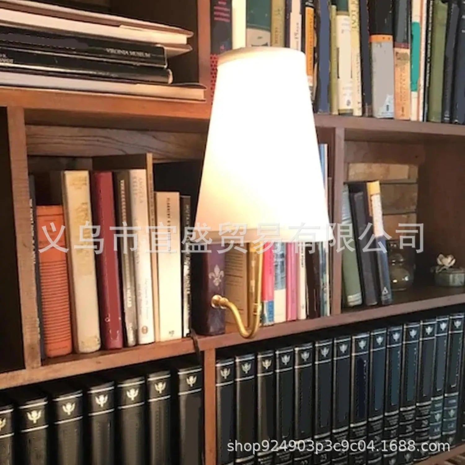 NovelLight™ Bookshelf Lamp: Vintage Charm & Warm Illumination